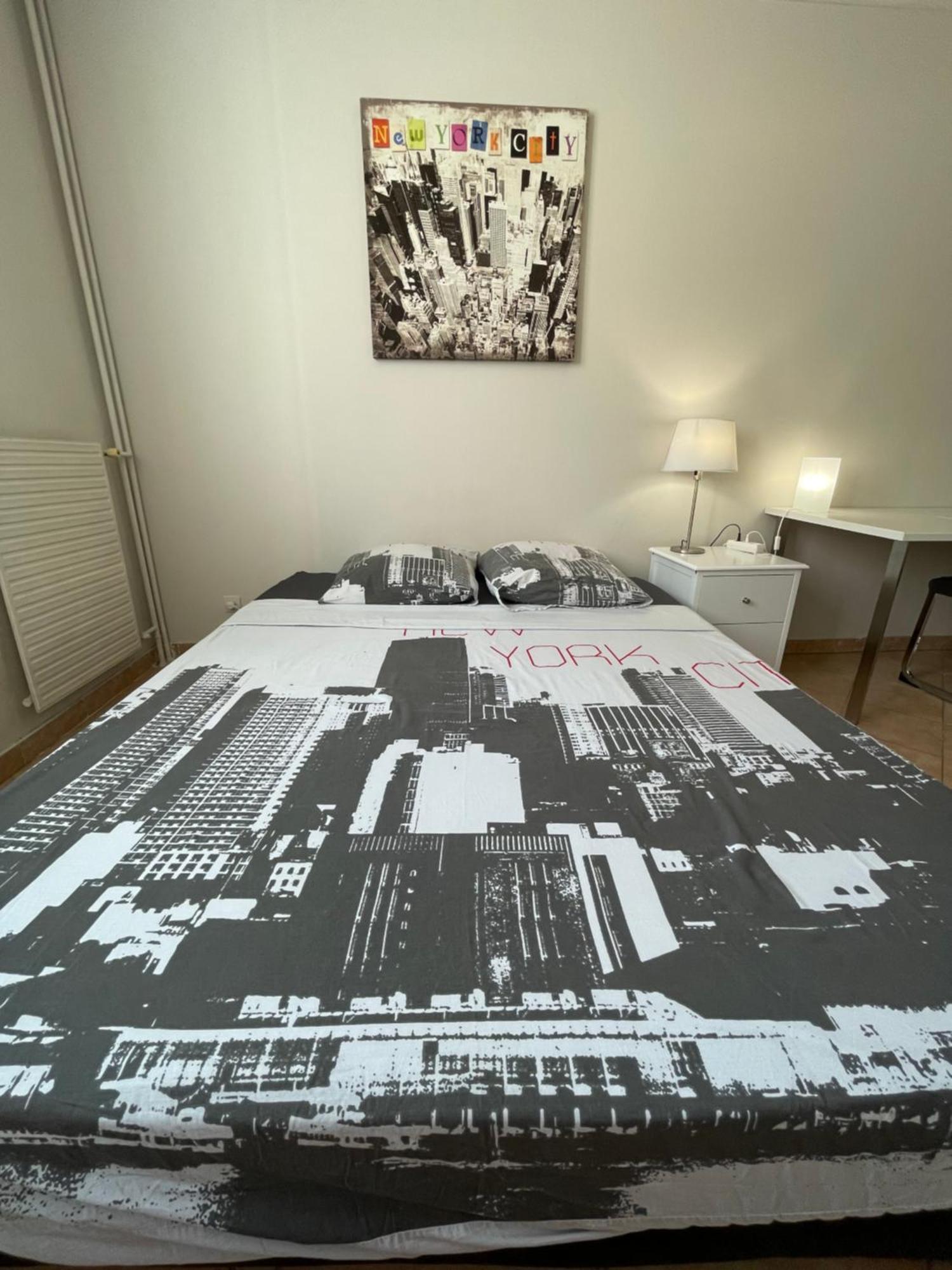Chambre Privee En Colocation Dans Un Appartement Vaulx En Velin Centre Eksteriør billede