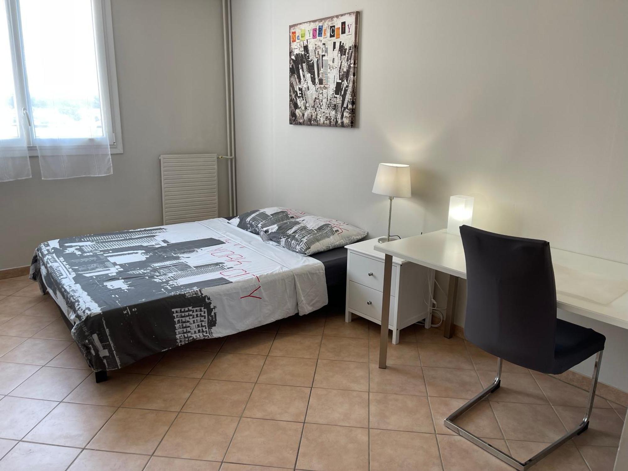 Chambre Privee En Colocation Dans Un Appartement Vaulx En Velin Centre Eksteriør billede