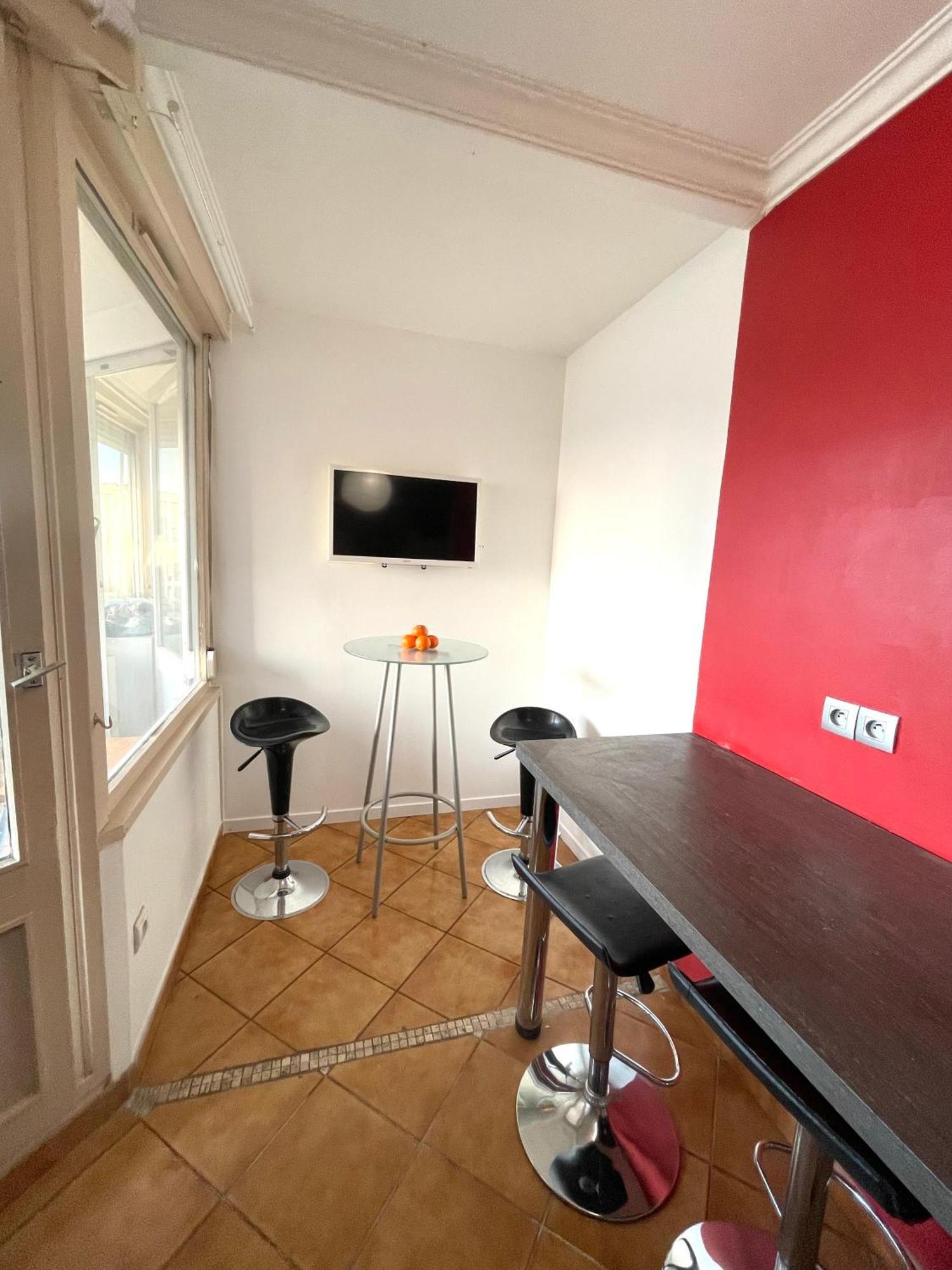 Chambre Privee En Colocation Dans Un Appartement Vaulx En Velin Centre Eksteriør billede