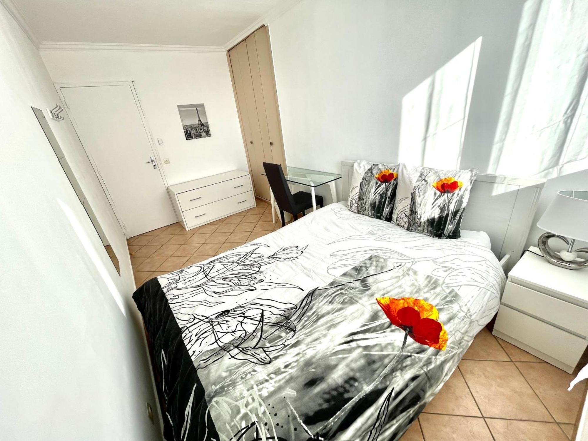 Chambre Privee En Colocation Dans Un Appartement Vaulx En Velin Centre Eksteriør billede