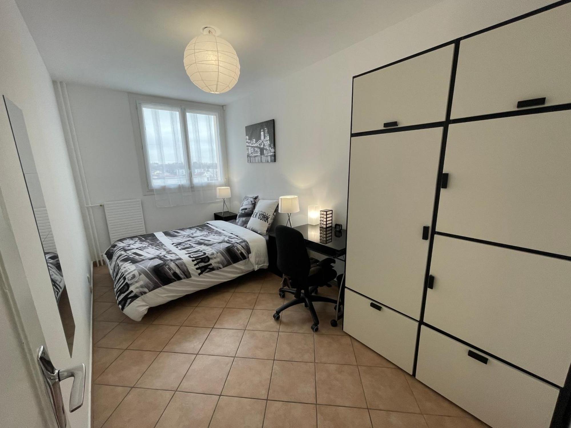Chambre Privee En Colocation Dans Un Appartement Vaulx En Velin Centre Eksteriør billede